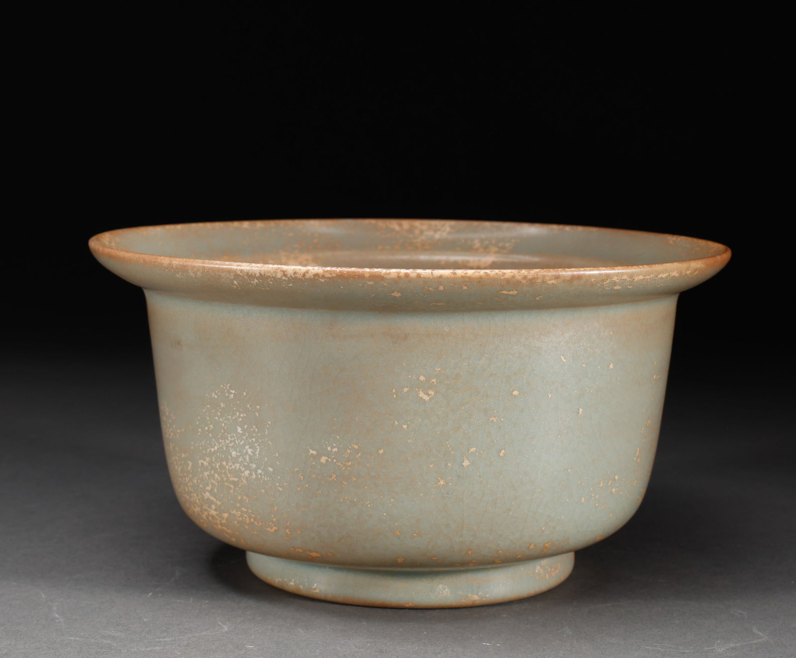 Before the Ming Dynasty, Ru kiln pots (1 of 4)