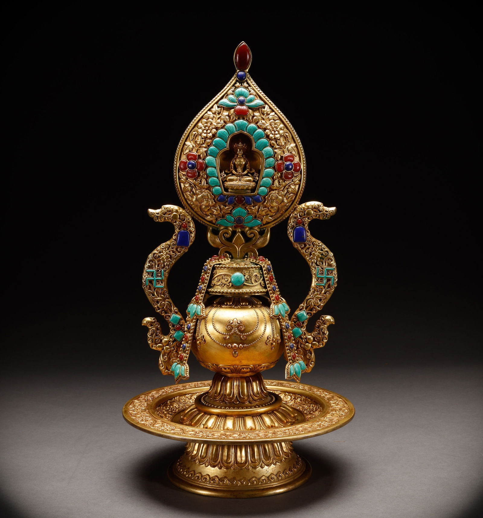 Qing Dynasty bronze gilded turquoise inlaid Buddhist niche: Height: 48cm, Width: 26cm, Weight: 5867g