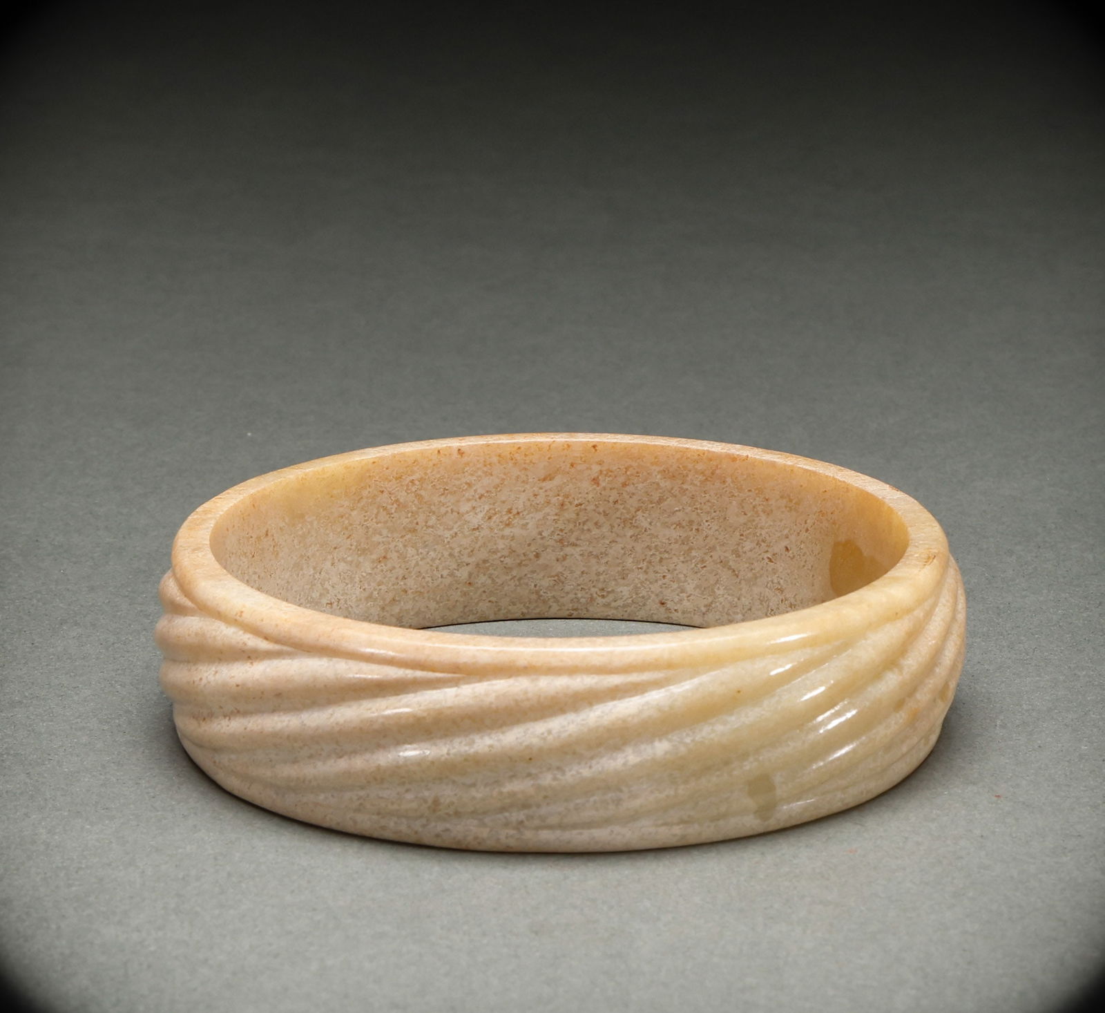 Hotan Jade Bracelet before the Ming Dynasty (1 of 7)