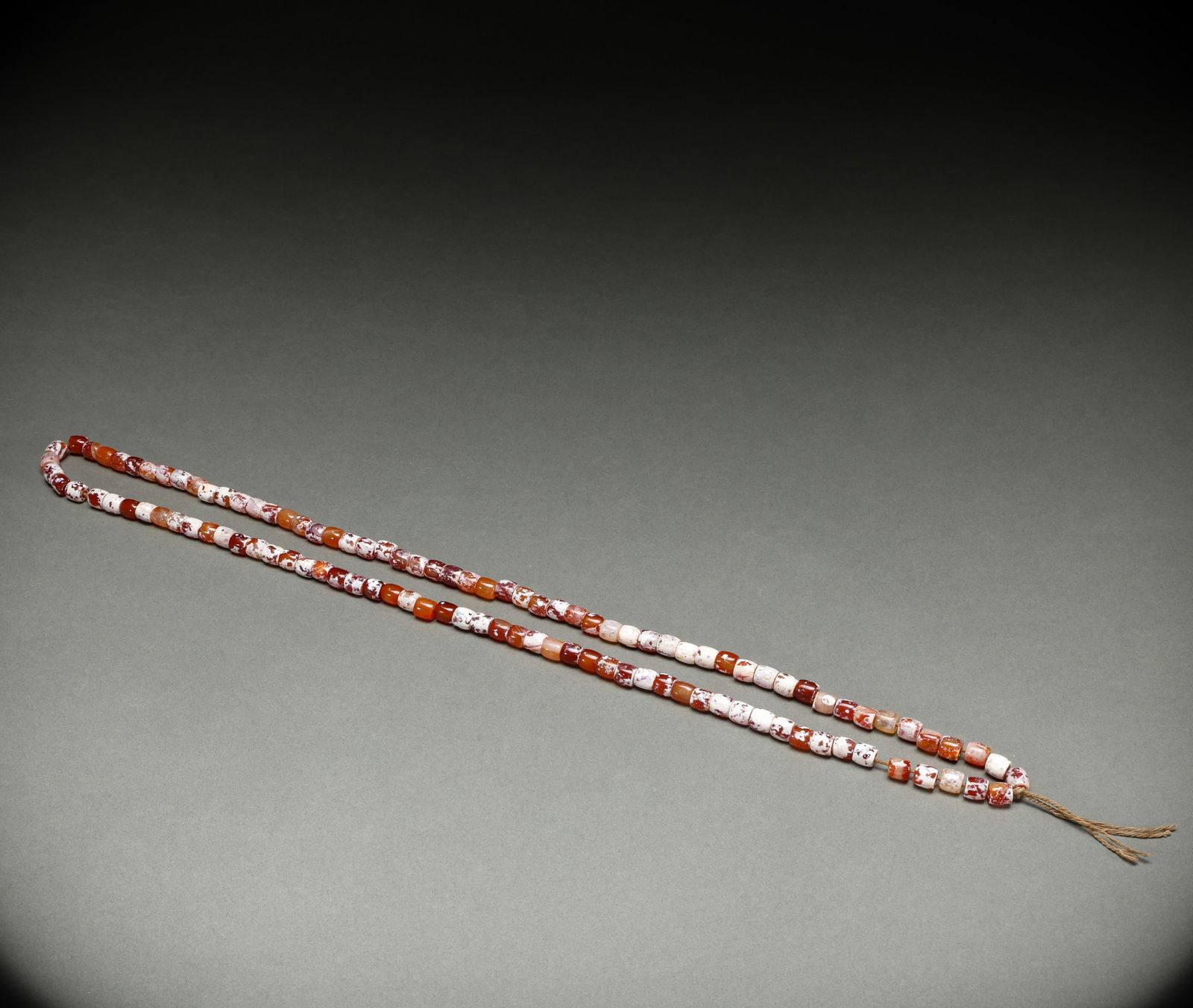 Before the Ming Dynasty, there was an agate necklace (1 of 6)