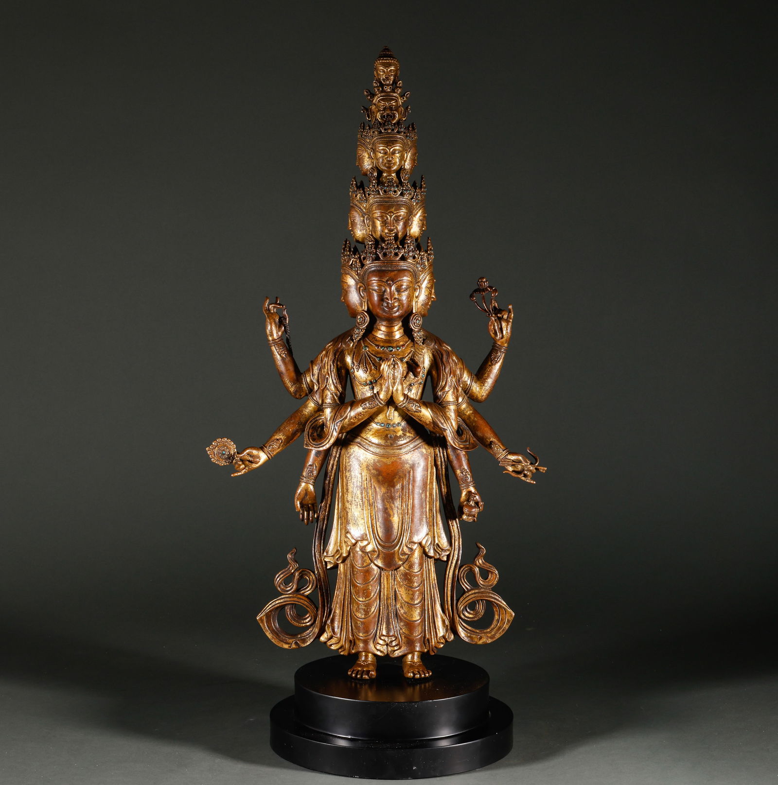 Bronze gilded Buddha statues from the Ming Dynasty (1 of 10)