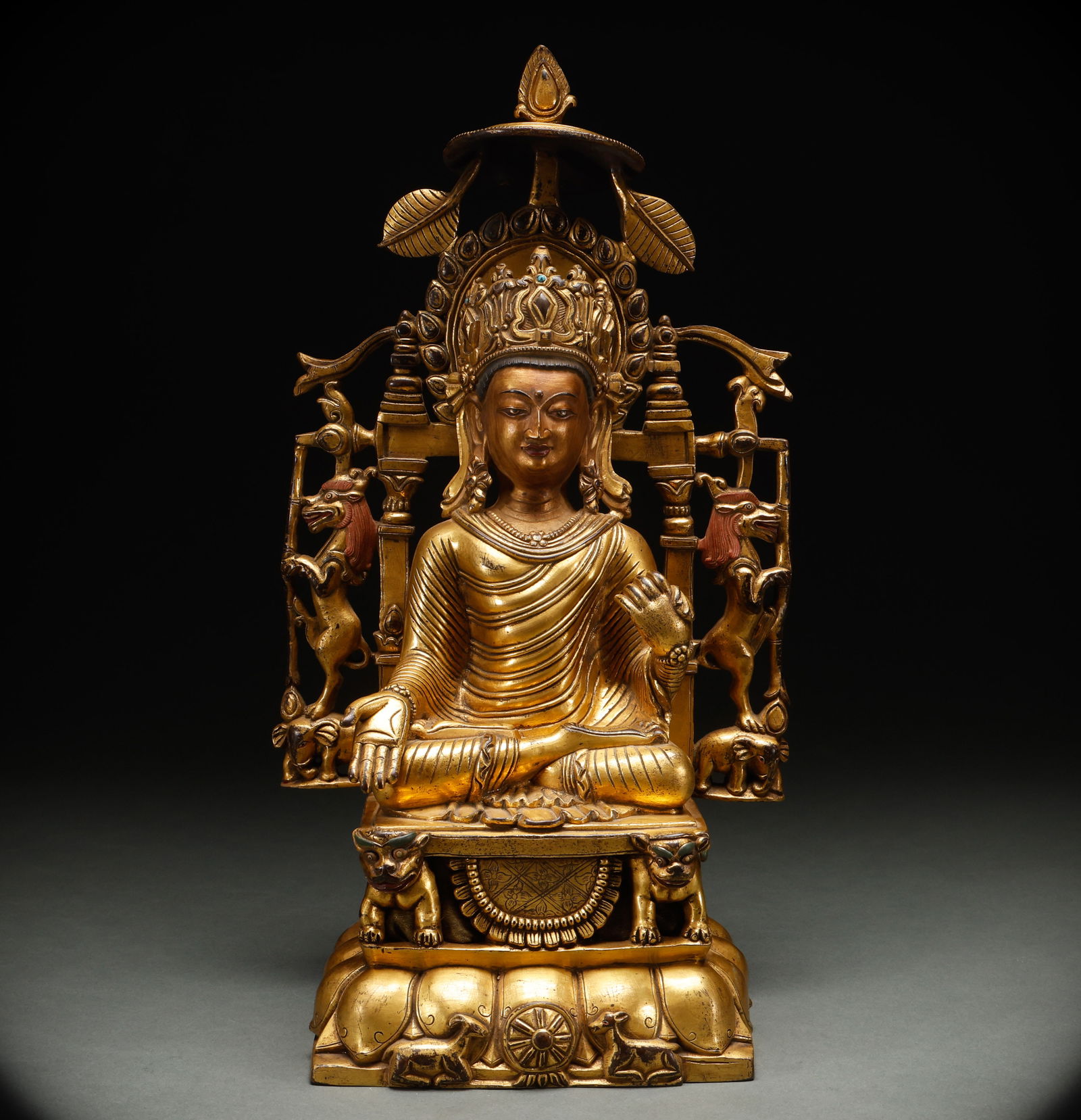 Bronze gilded Buddha statues from the Qing Dynasty (1 of 8)