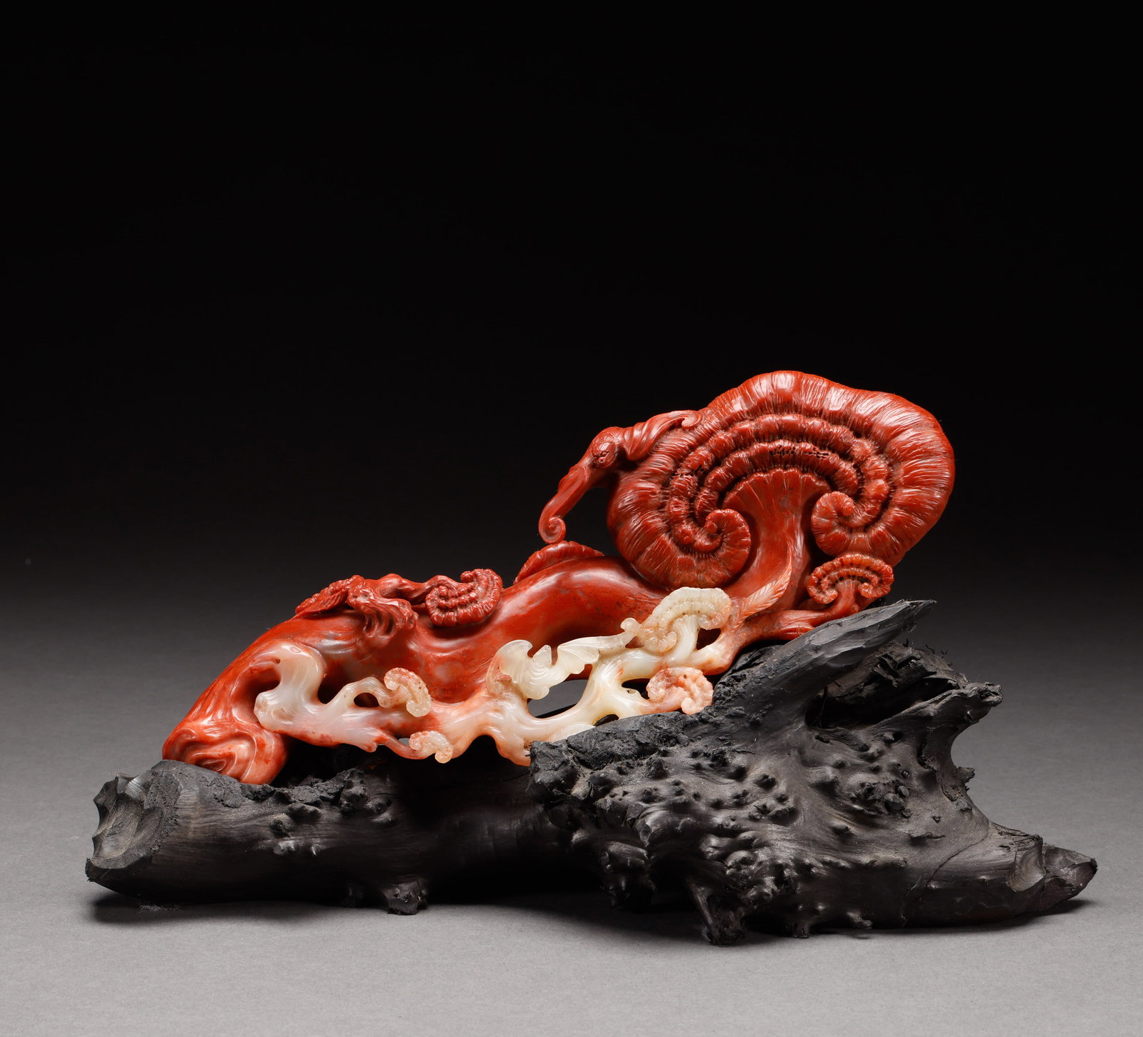 Qing Dynasty Shoushan Furong Stone Ruyi: Height: 16cm, width: 31cm, weight: 1385g