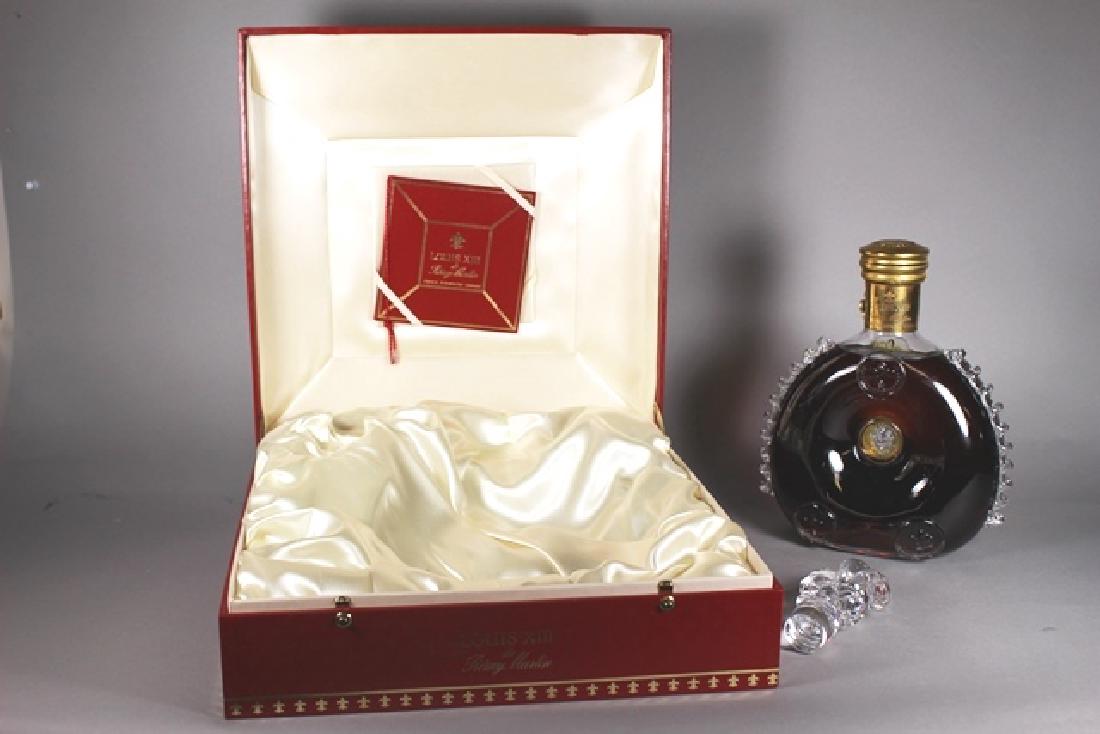 Unopen Louis XII De Remy Martin Collectors bottle (1 of 9)