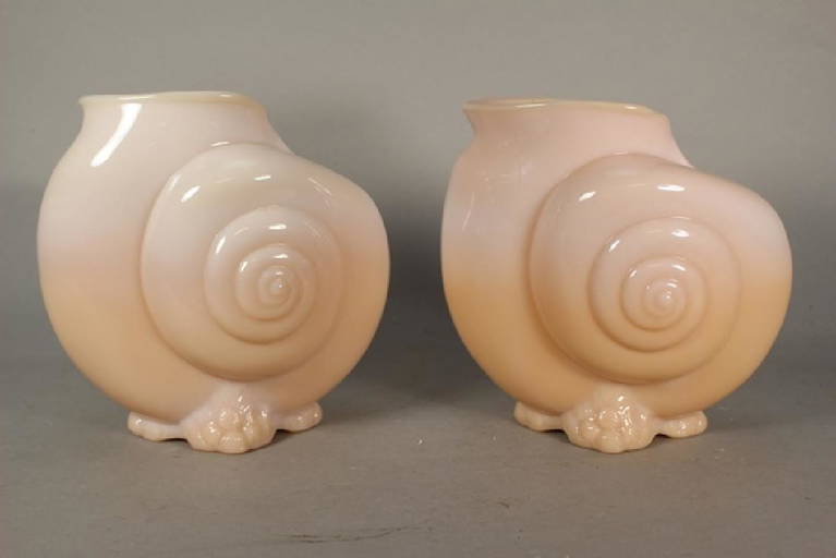 Cambridge Crown Tuscan Nautilus Shell Vases