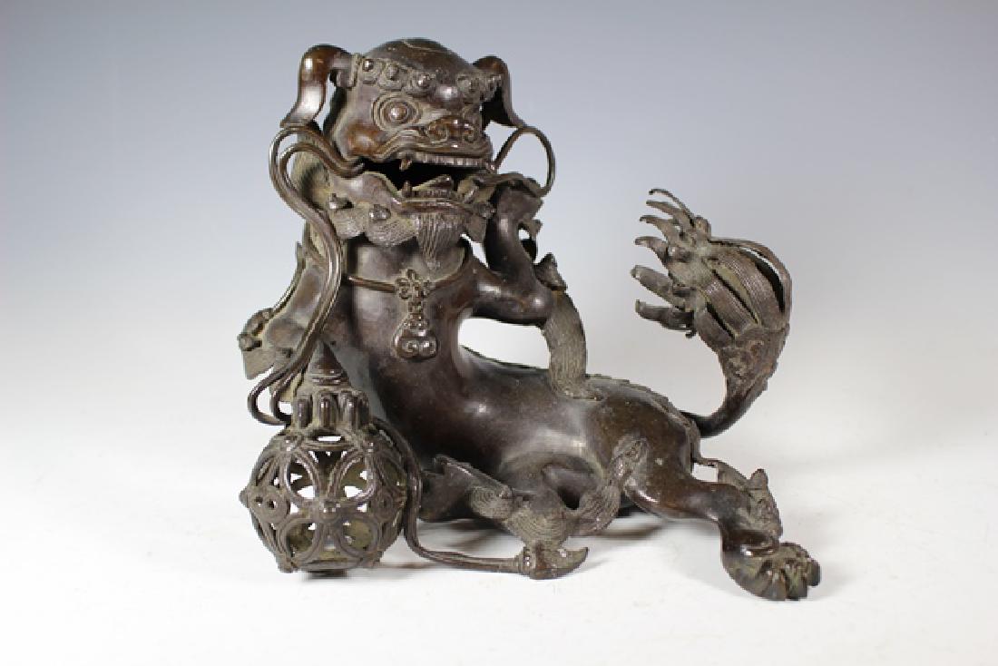Bronze Chinese Foo Dog Statue (1 of 8)