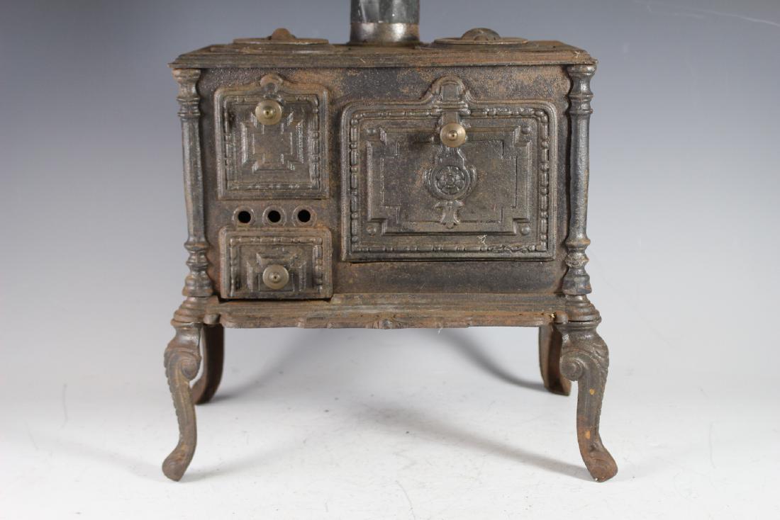 Salesman Sample Cast Iron Stove (1 of 8)