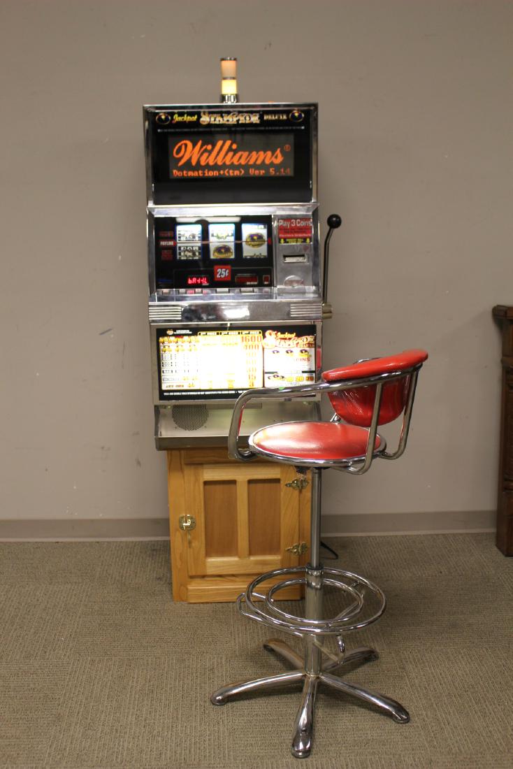 Deluxe Slot Machine Deluxe Slot Machine