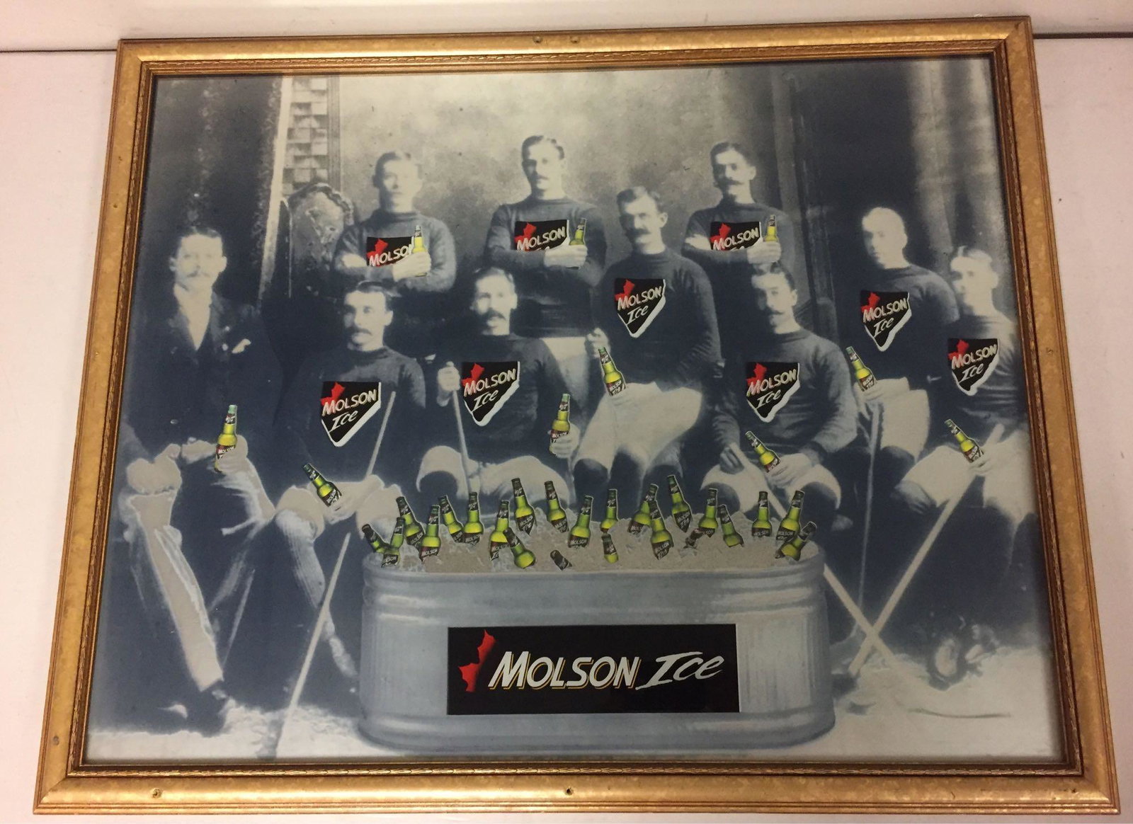 Molson Ice Hockey Mirror/Advertising: Approx 32x26 framed vintage hockey team photo put over mirror.Â Talk about cool!Â This is it!