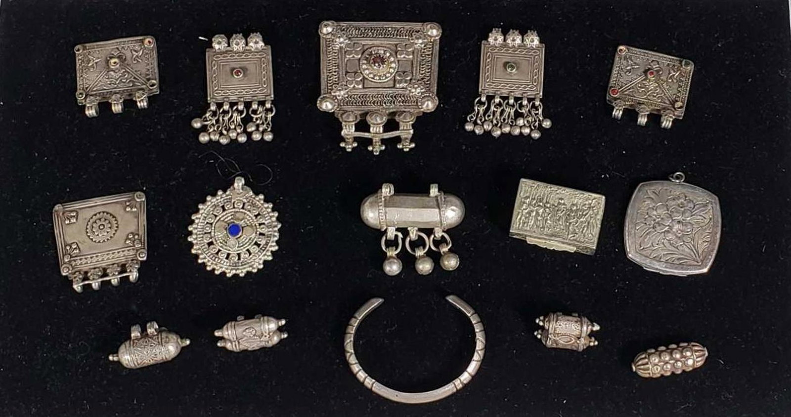 Group of 800 Silver Dress Jewelry: Collection of various silver (800) jewelry including sterling silver hinged pendant (as is), Italian silver renaissance repousse lidded pill box, African or tribal ceremonial pendant and other.ÃŠ Al