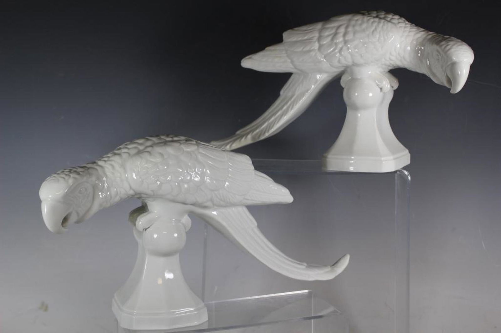 Fitz and Floyd Parrots: 1986 vintage pair of Fitz and Floyd ceramic parrots in excellent condition. These are in perfect condition with no chips and or imperfections, as shown.ÃŠ See photos.ÃŠ Measuring 5?W ? 16?D ? 7.5?