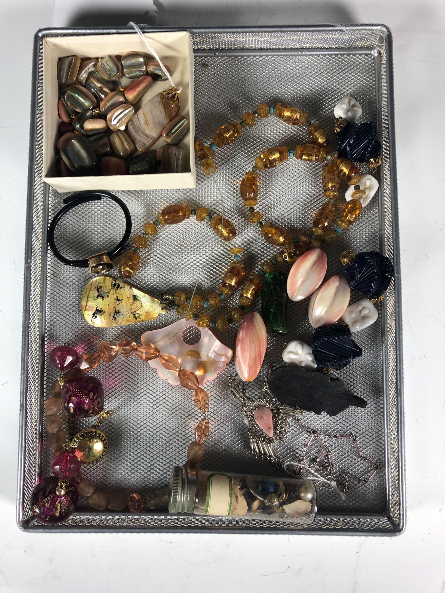 Vintages Beaded Jewelry and Agates: Collection of 27 polishes stone agates for beaded jewelry, beads, 1800's Victorian bracelet and others, see photos.