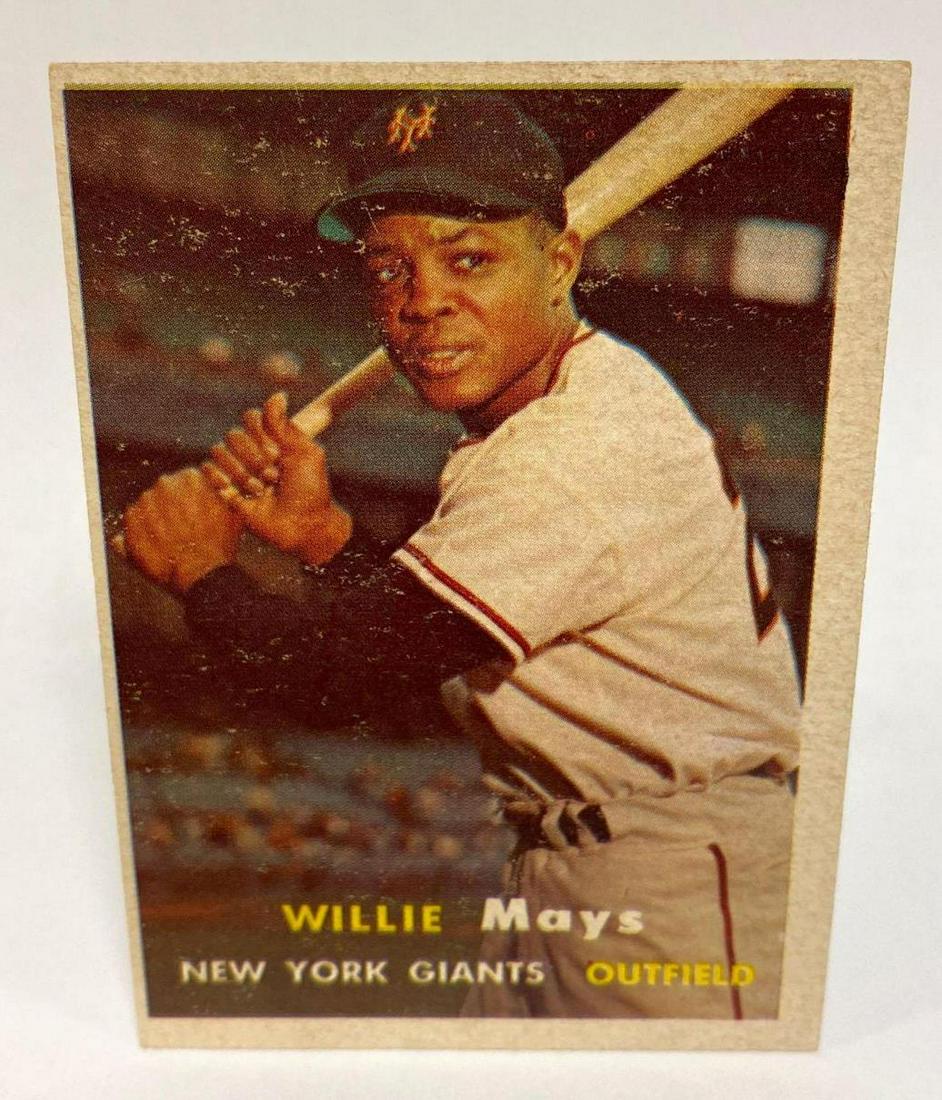 1957 Topps #10 Willie Mays Giants HOF (1 of 6)