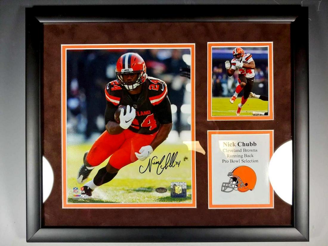 Nick Chubb Autographed Photo Display Cleveland Browns (1 of 8)
