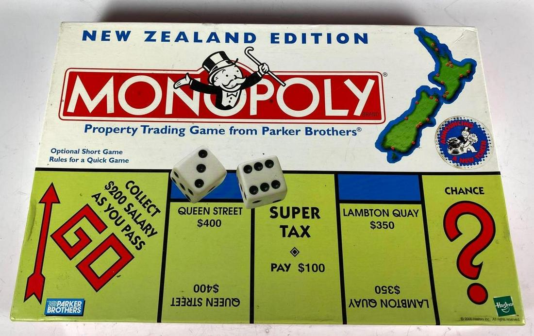 Monopoly New Zealand Edition by Hasbro (1 of 8)