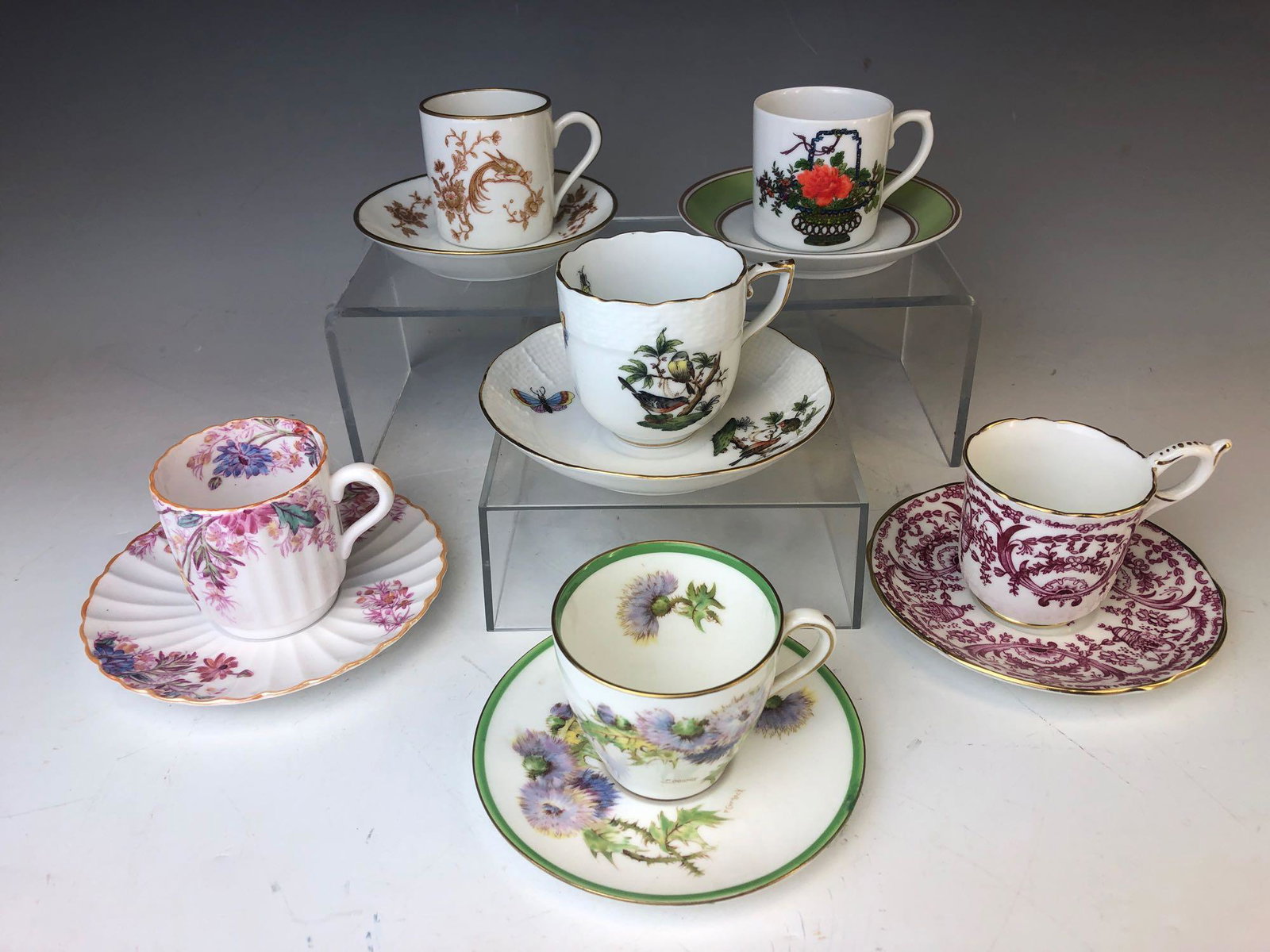 Vtg Demitasse Cup And Saucer Lot of 6 Spode, Royal: Vtg Demitasse Cup And Saucer Lot of 6 Spode, Royal Doulton, Limoges, Herend, Vista Alegre, Coal Port. Good overall condition with no chips or cracks. Please see pictures for an idea of size and c