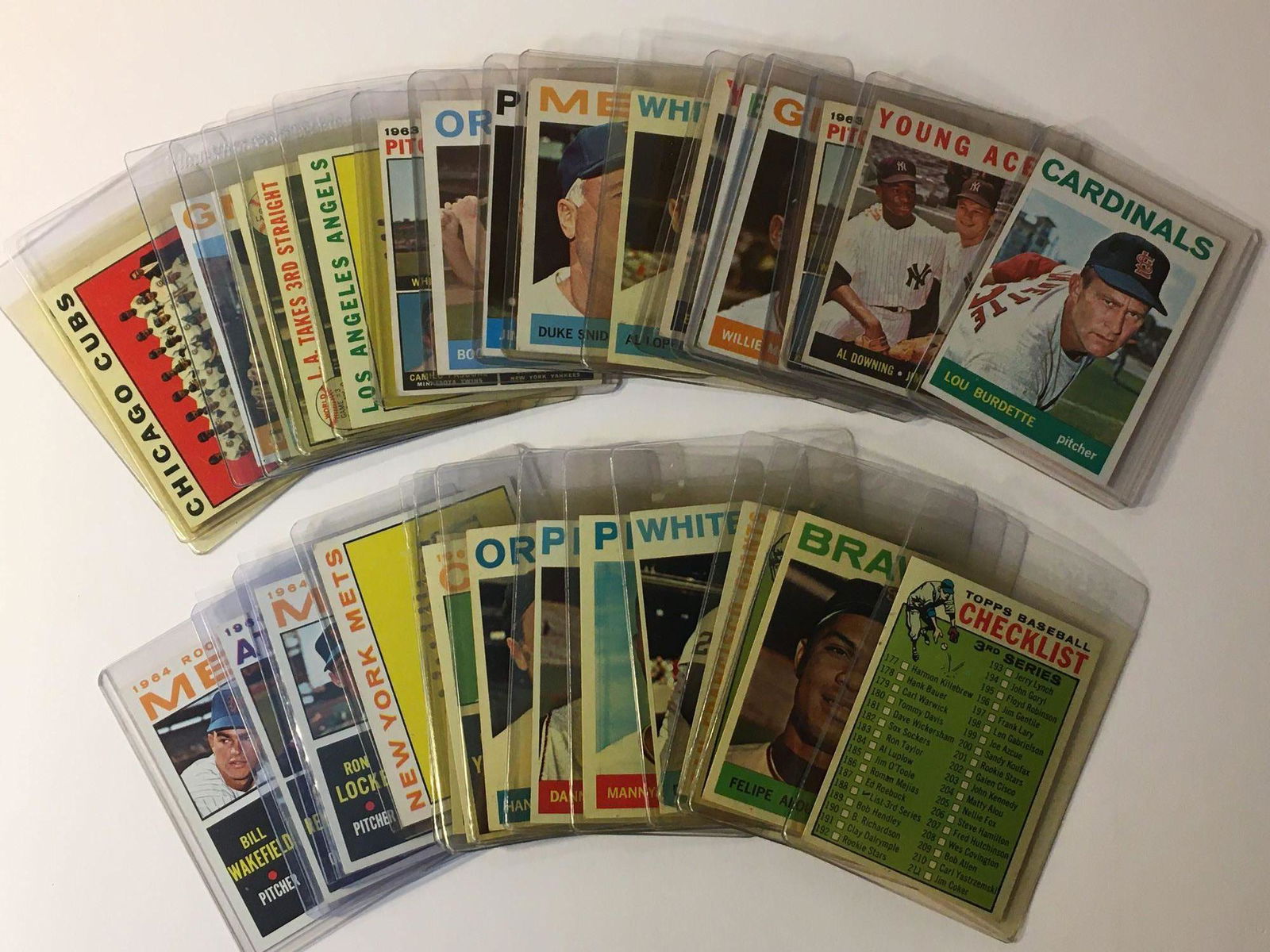 1964 Topps Baseball Card Lot of (32) (1 of 4)