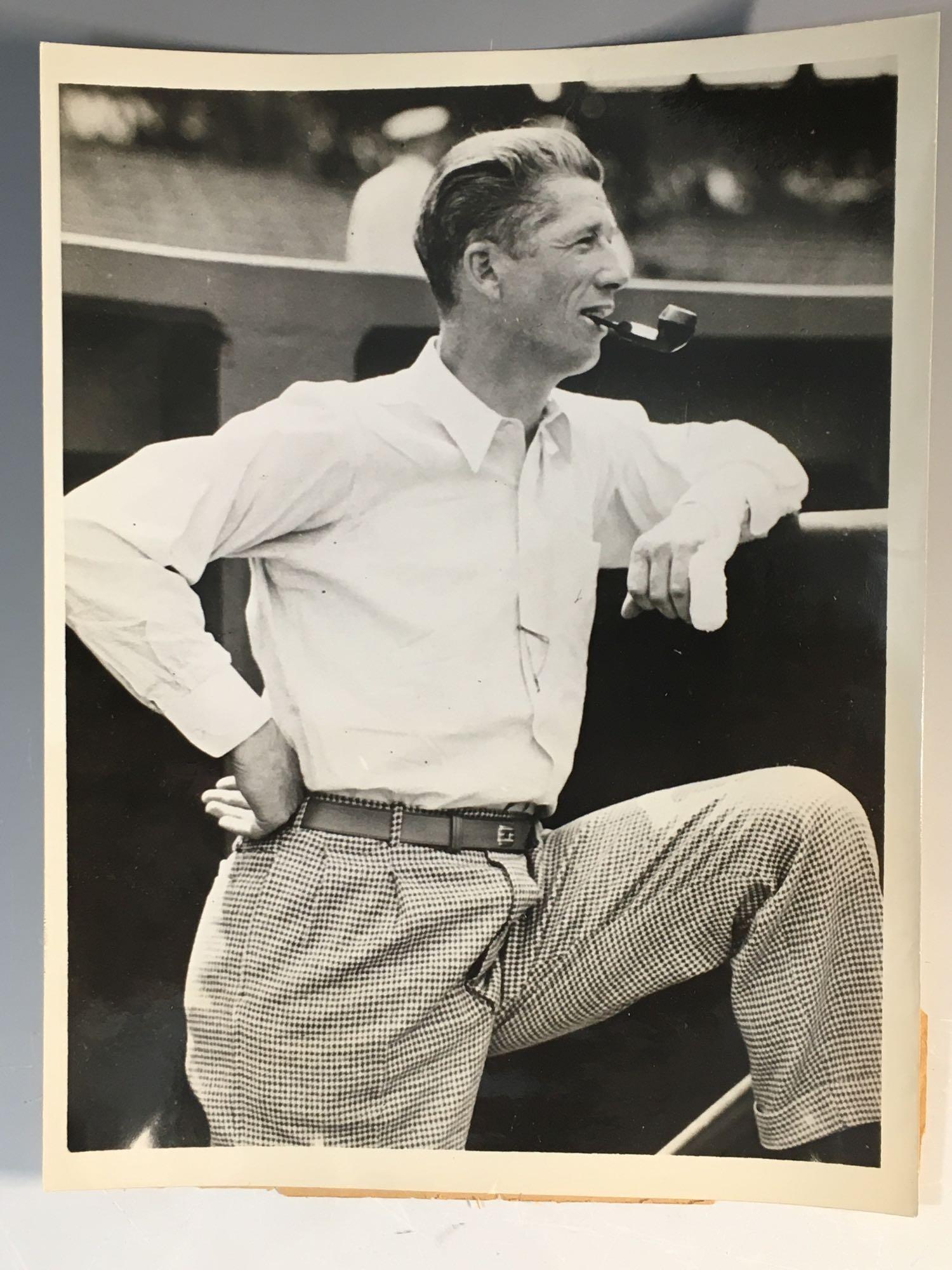 1936 Lefty Grove Broken Finger Press/Media Photo: 5/25/36 press photo features Grove in street clothes at the ballpark and his finger heavily wrapped.