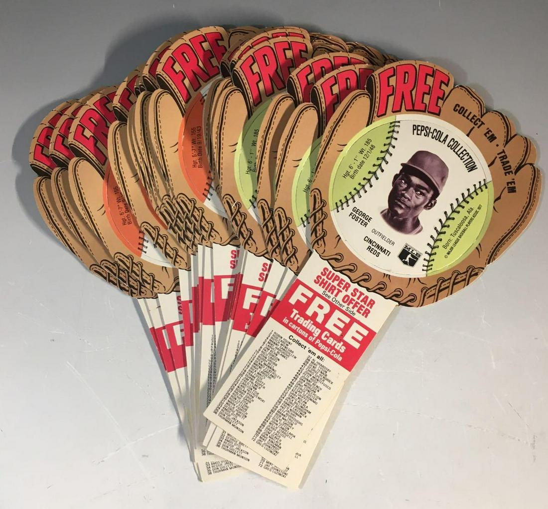 1977 Pepsi-Cola Reds Glove Baseball Cards (16): All are intact in the glove. (2) Ken Griffey, (6) George Foster, (8) Joe Morgan.