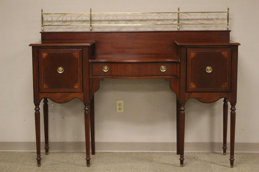 Quality 20th Century Sheraton Style Sideboard on Legs (1 of 15)