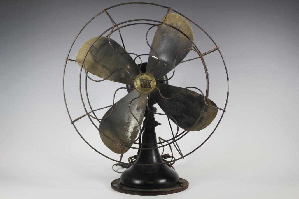 Ribbons & Myers Vintage Oscillating Electric Fan (1 of 17)