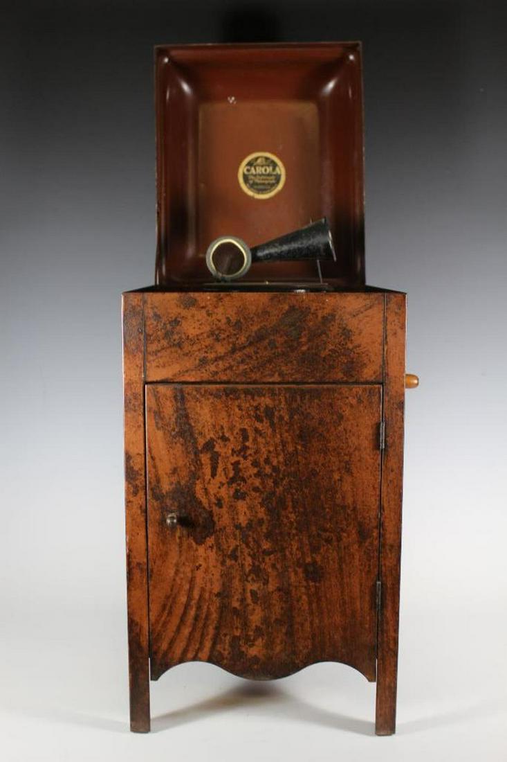 Vintage Carola Children's Phonograph (1 of 17)