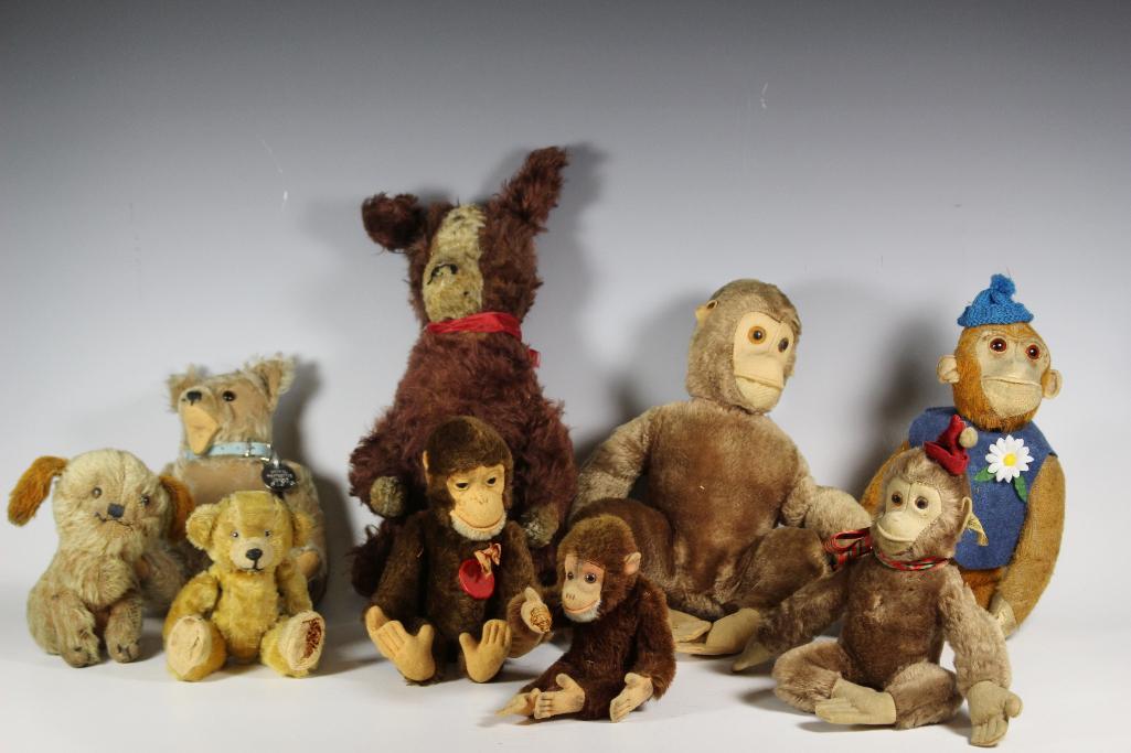 12 Vintage Stuffed Animal Monkeys and Bears (1 of 15)