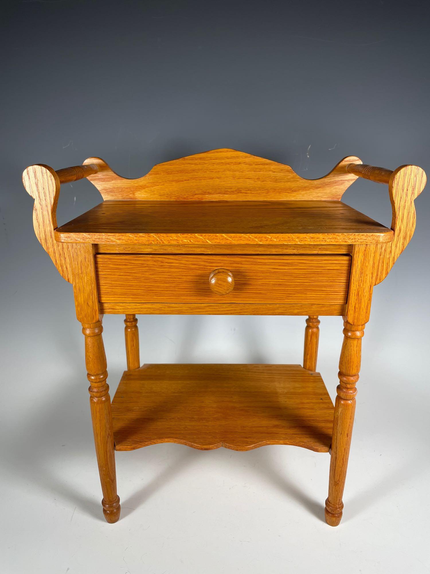 Miniature Doll/Child Size Oak Washstand (1 of 10)