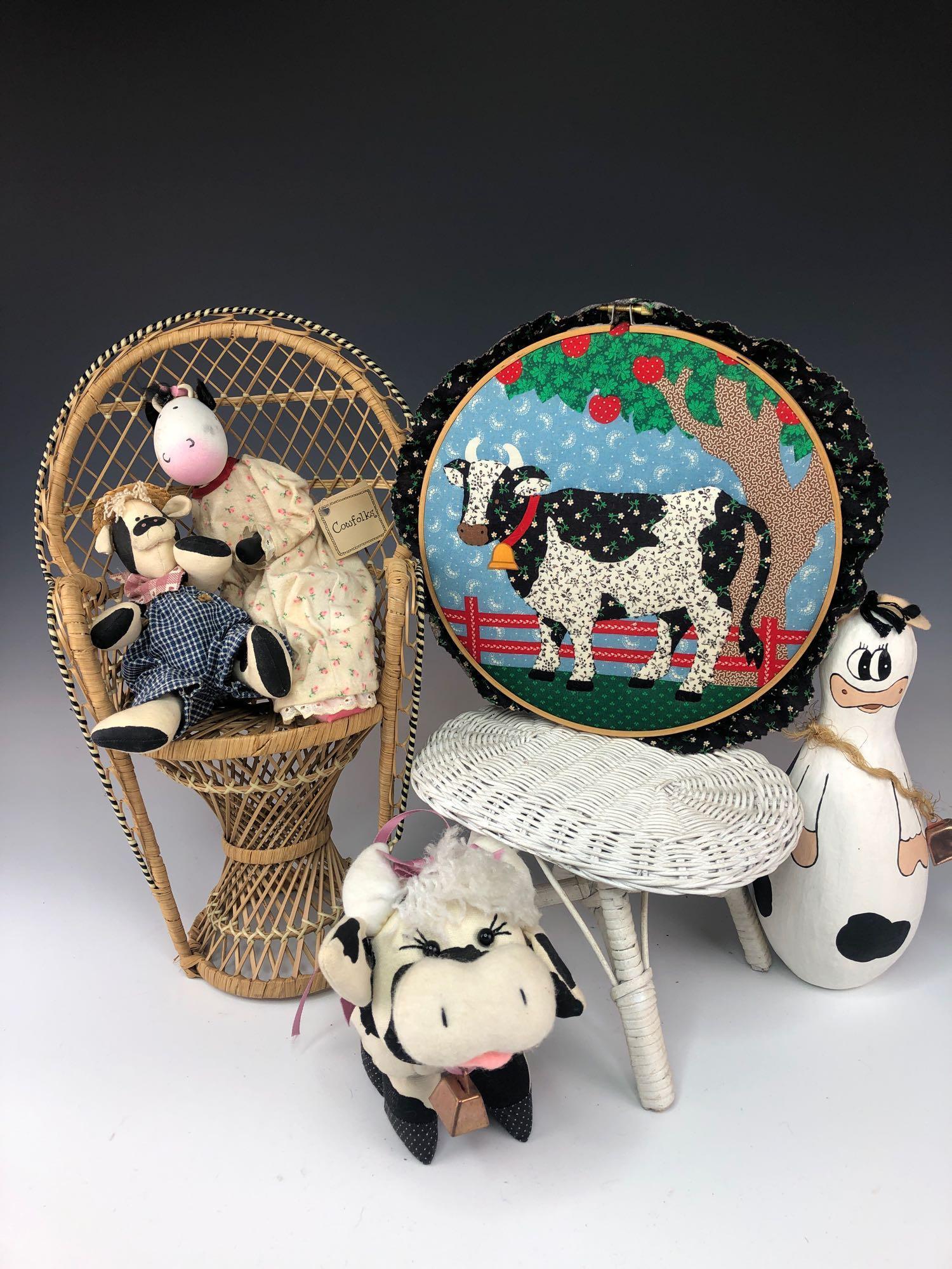 Vintage Childs Fan Back Wicker Peacock chair W White (1 of 5)