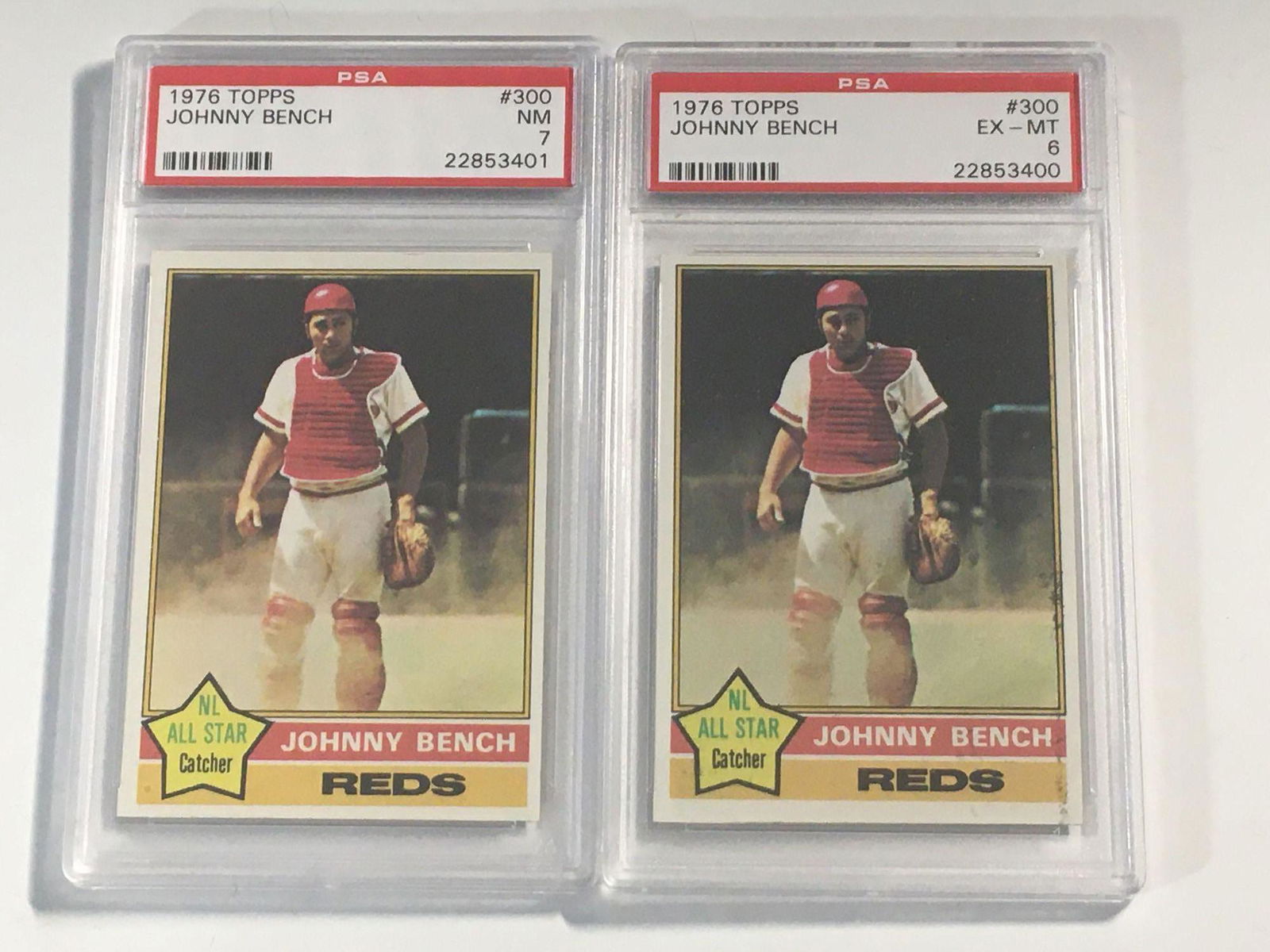 (2) 1976 Topps #300 Johnny Bench Cards PSA 6 and 7 (1 of 14)