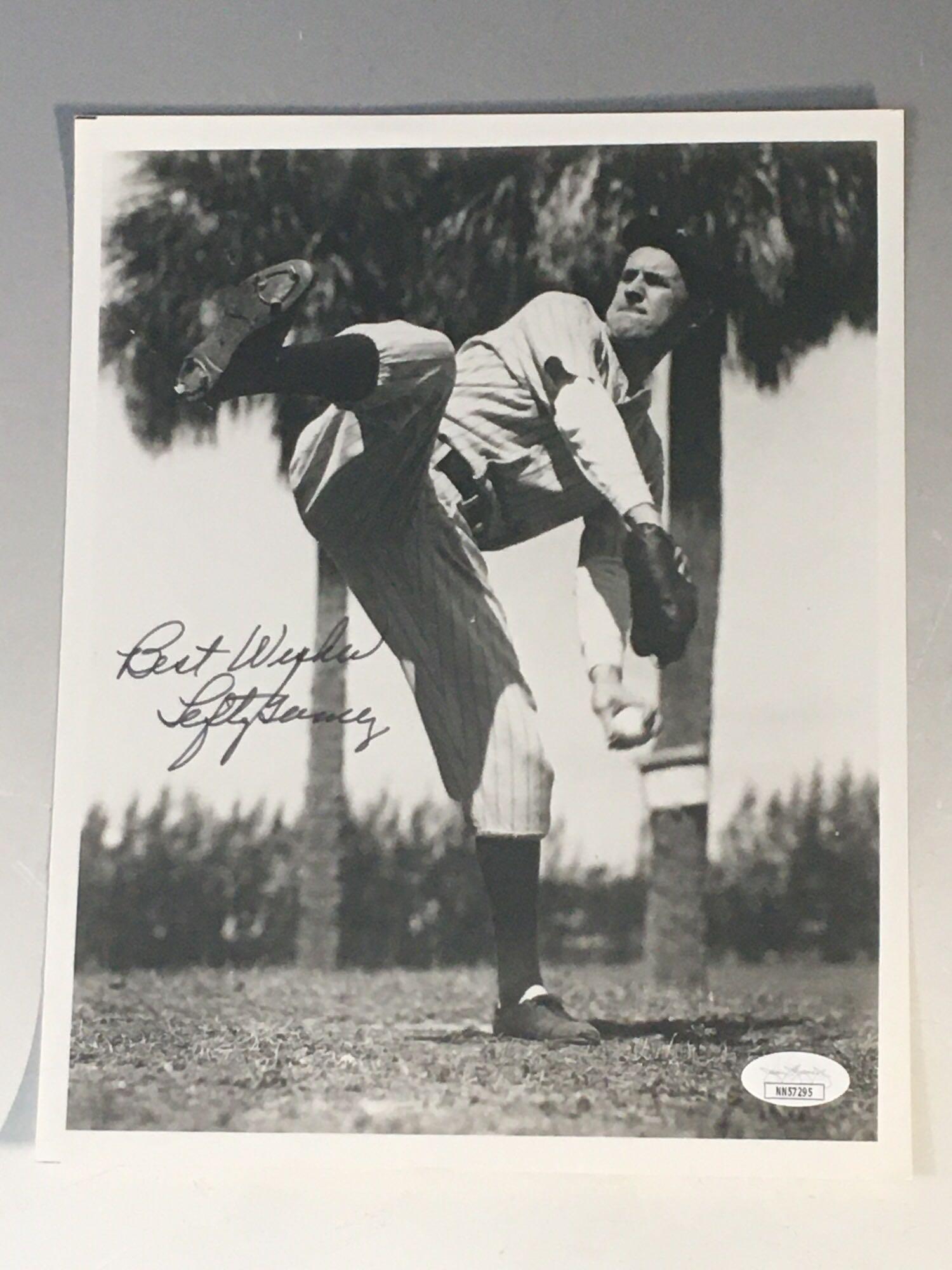 Lefty Gomez Autographed Photo New York Yankees JSA (1 of 8)