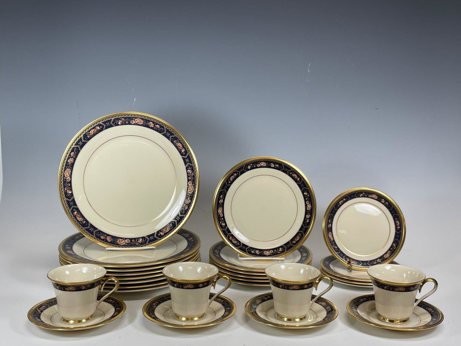 Fine Lenox "Royal Peony" Service Set (1 of 19)