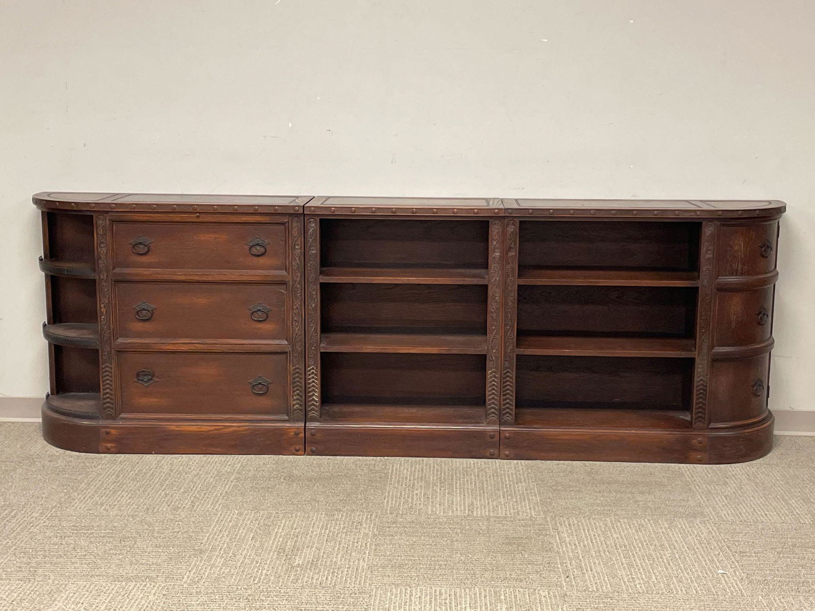 ROMWEBER Viking Oak Collection Three Executives (1 of 20)