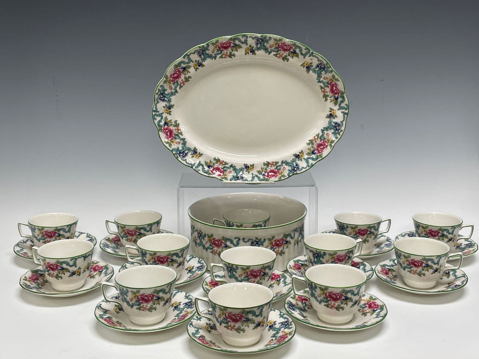 Royal Doulton 1981 Floradora Green 28 Piece Partial Set (1 of 19)