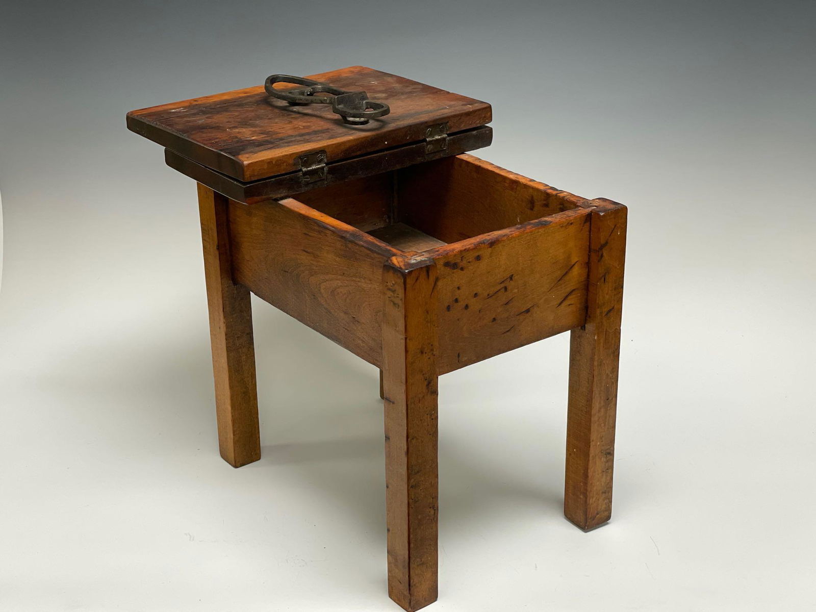 Early Shoe Repair Stand Stool (1 of 11)