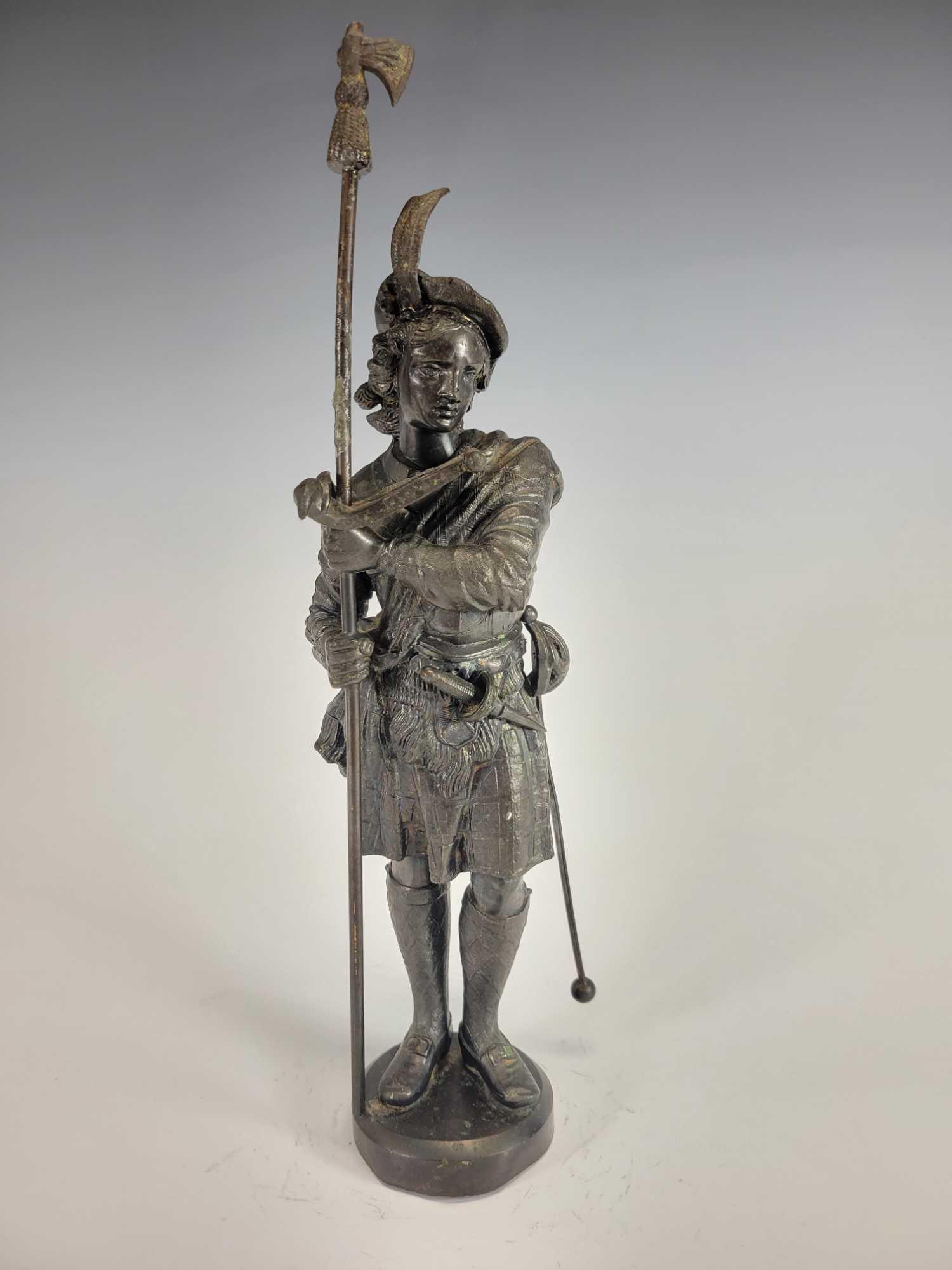 Renaissance Era Dressed Scottish Fighter Bronze Statue (1 of 11)