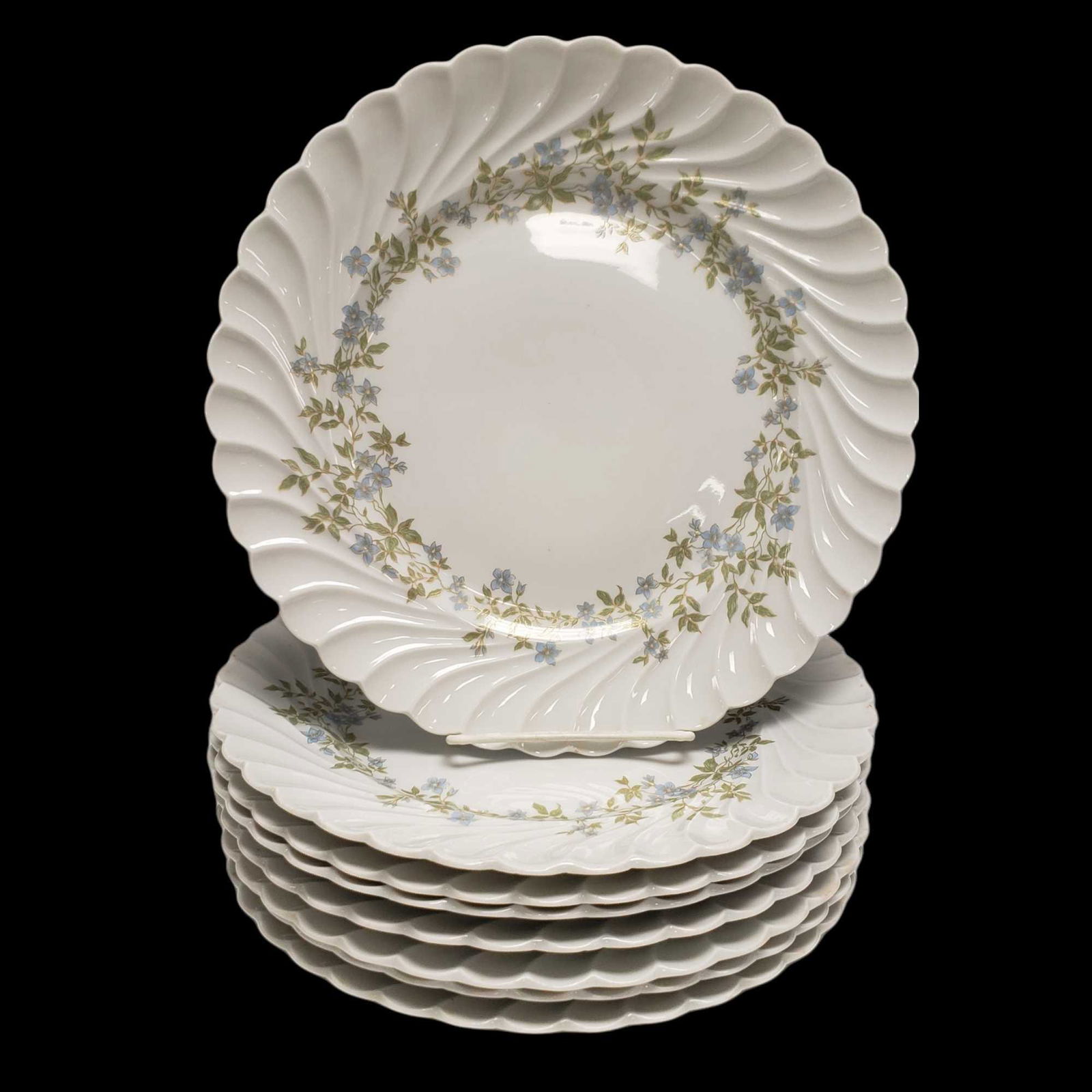 Eight (8) HAVILAND LIMOGES Lacelle Dinner Plates (1 of 13)