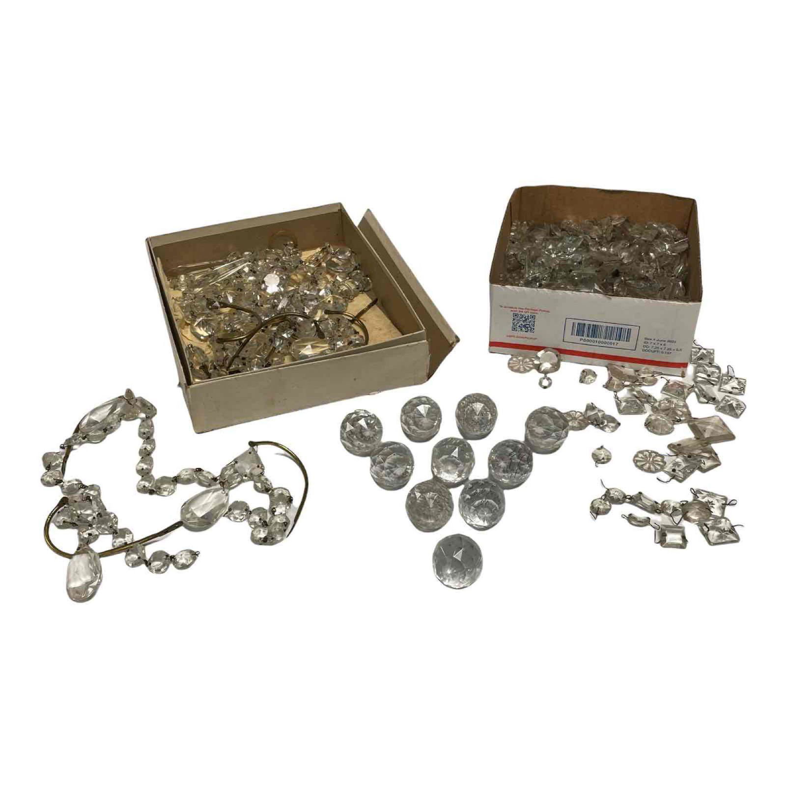 Group of Various Antique Lamp / Lighting Prisms (1 of 20)