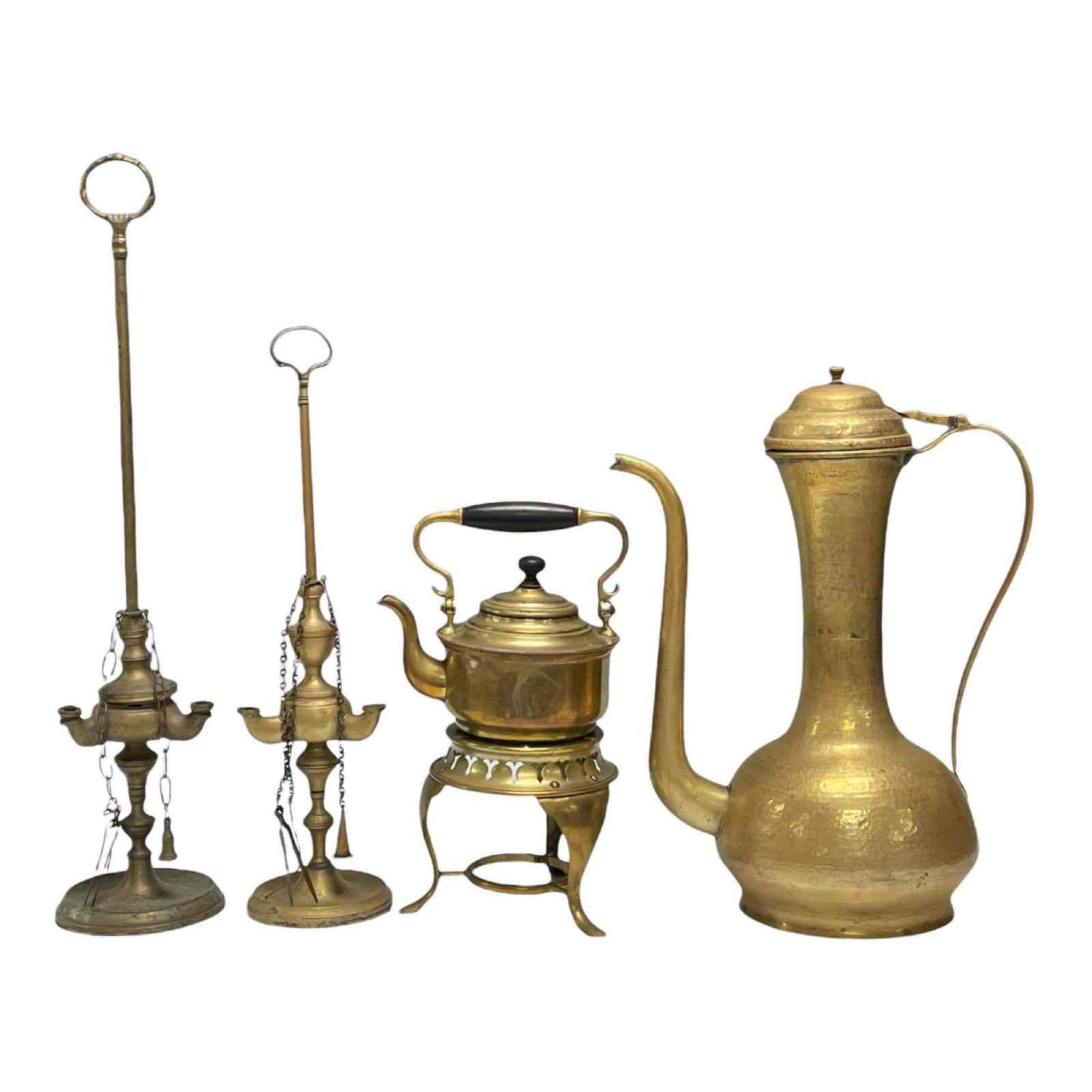 Turkish Brass Teapots and Oil Lamps (4) (1 of 20)