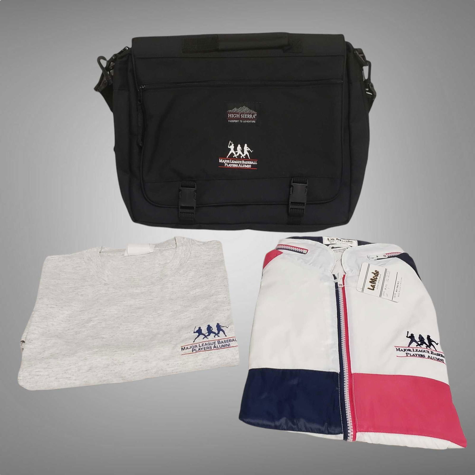 (3pc) MAJOR LEAGUE BASEBALL PLAYERS ALUMNI GROUP (1 of 12)