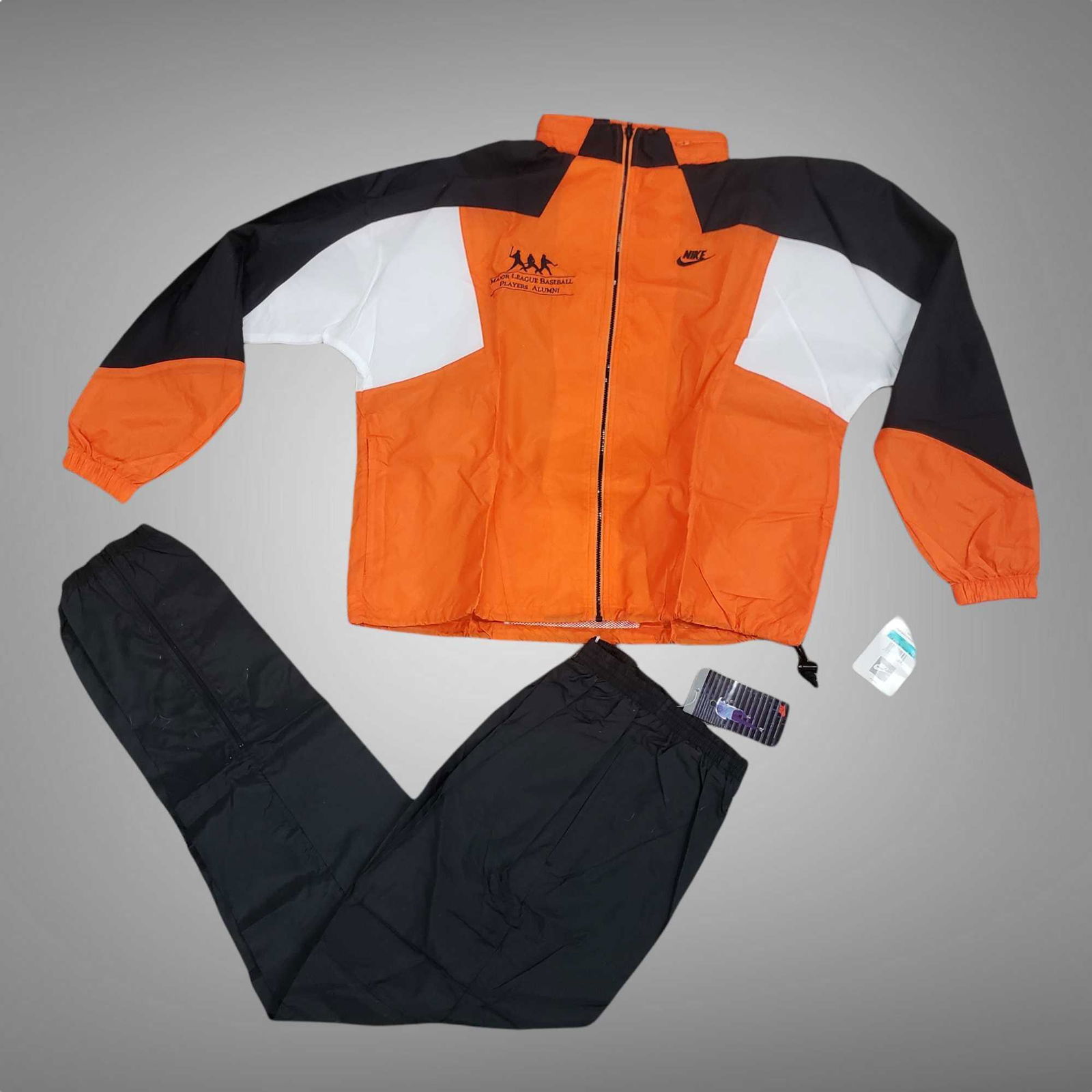 FELLERS TRENDY 90'S ERA NIKE TRACK SUIT for MLB PLAYERS (1 of 14)