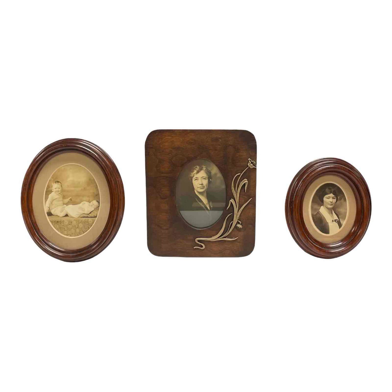 (3) Antique Wood Picture Photo Frames -  Walnut and Oak (1 of 20)