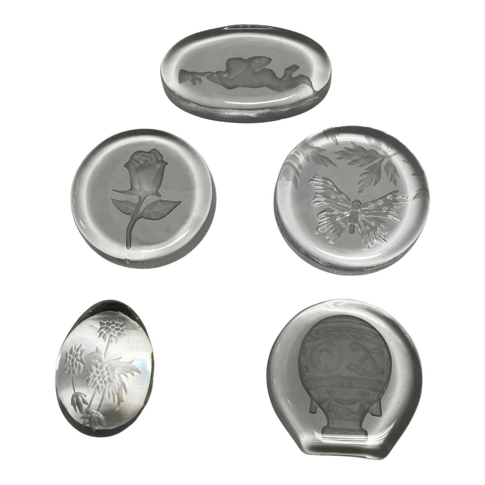 Five Etched Clear Glass Paperweights (5) (1 of 18)