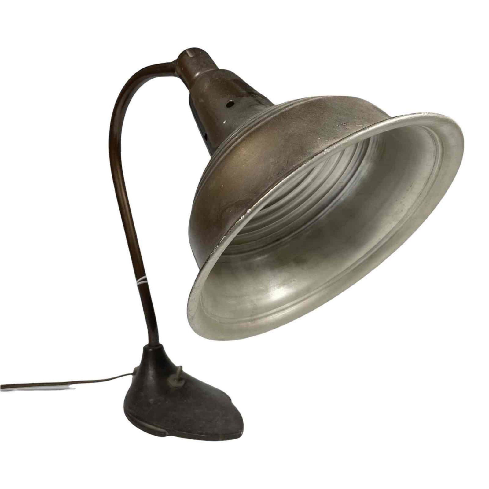 Art Deco Swivelier Company Lamp (1 of 18)