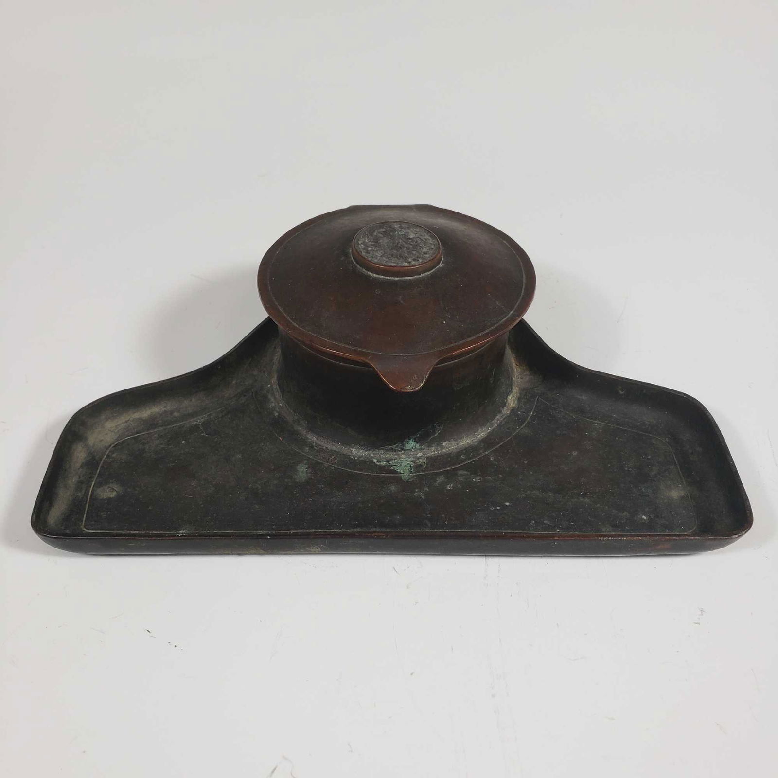 Arts and Crafts Inkwell Potter Studio with Glass Insert (1 of 6)