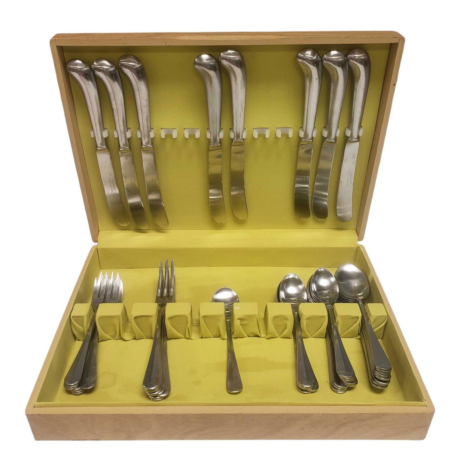 Oxford Hall Stainless Steel Flatware with Extras (1 of 15)