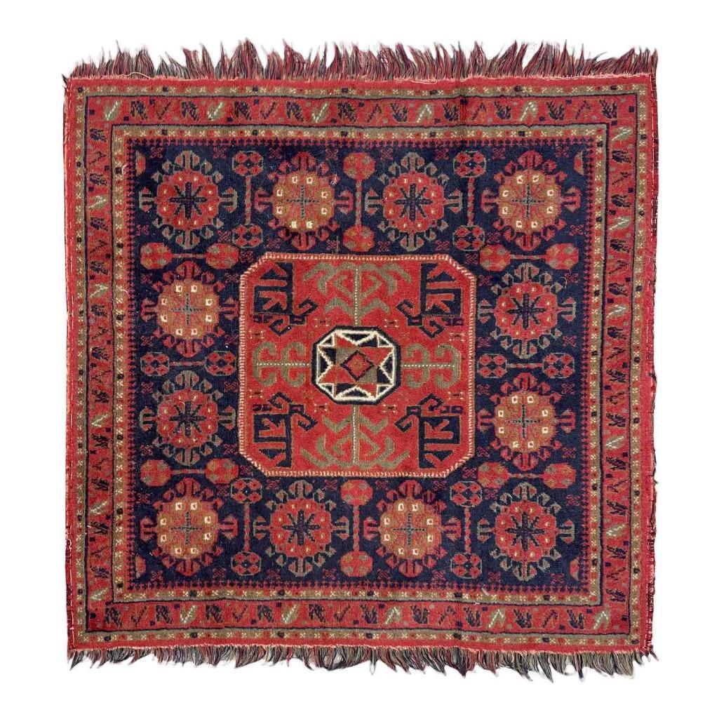 Small Semi Antique Carpet (1 of 13)