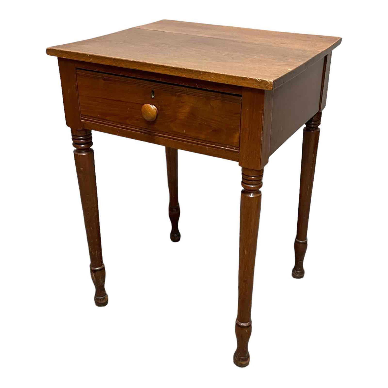 19th C. American Sheraton One Drawer Stand (1 of 20)