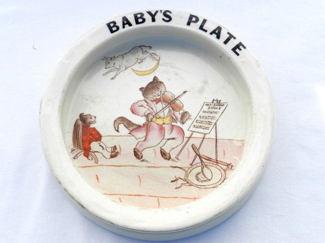 Carlton Ware "Hey Diddle-Diddle" Baby Plate: ca. 1894 children's nursery rhythm theme, good condition