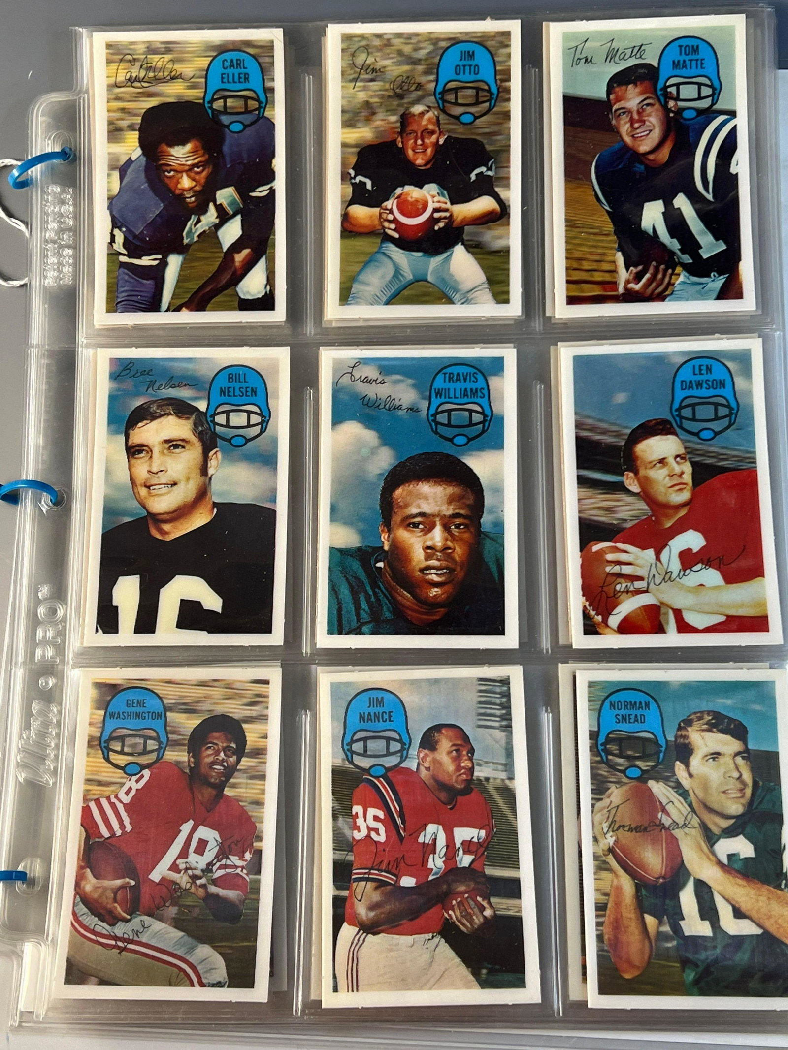 1970 Kellogg's Football Near Set (57/60) - NICE! (1 of 9)